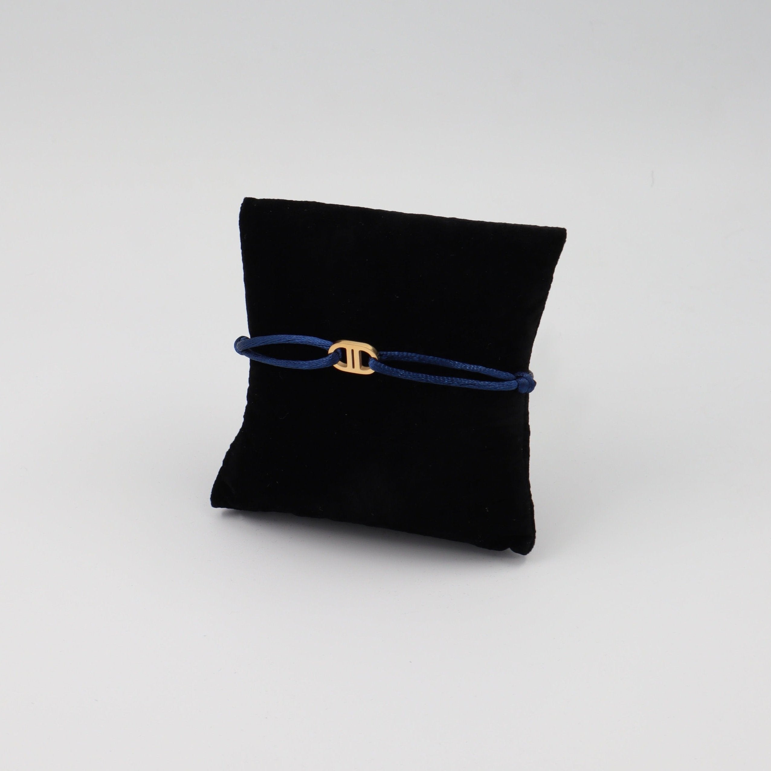 dubai-bracelet-navy-blue-gold